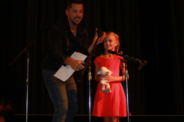 Fotografie z přehlídky vítězů recitační soutěže Seifertovy Kralupy 2021